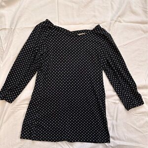 Size medium black and white polkadot three-quarter sleeve length shirt